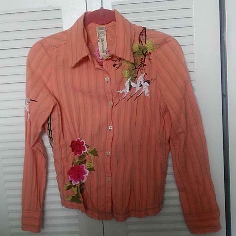 Johnny was shirt